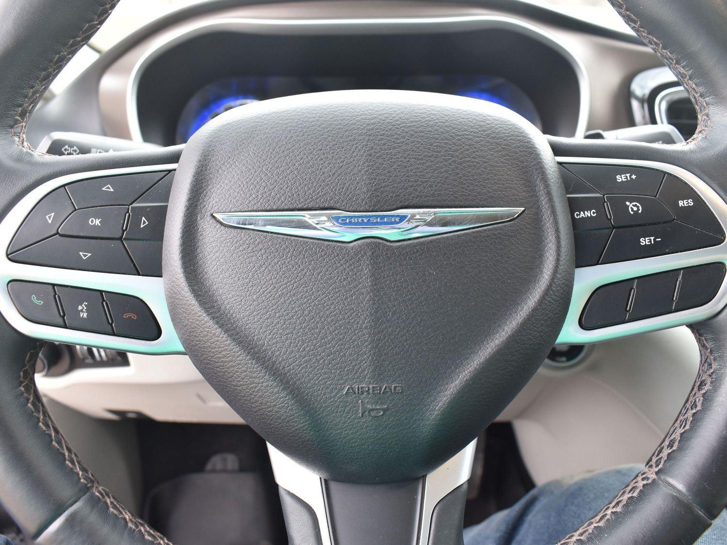 Used 2018 Chrysler Pacifica Touring L Minivans for sale in Grand Island NE