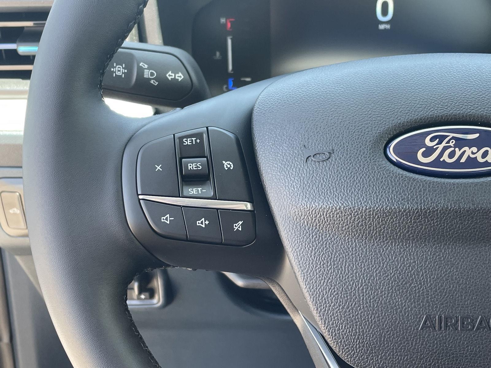 2025 Ford Maverick XLT photo 14