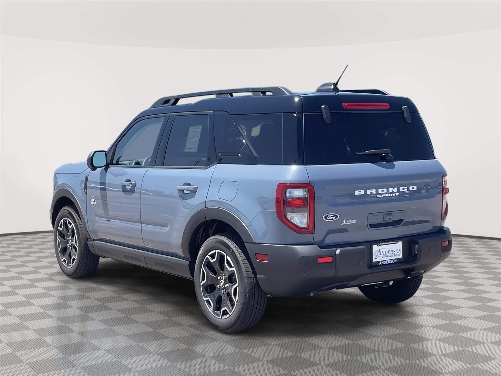 2025 Ford Bronco Sport Outer Banks photo 3
