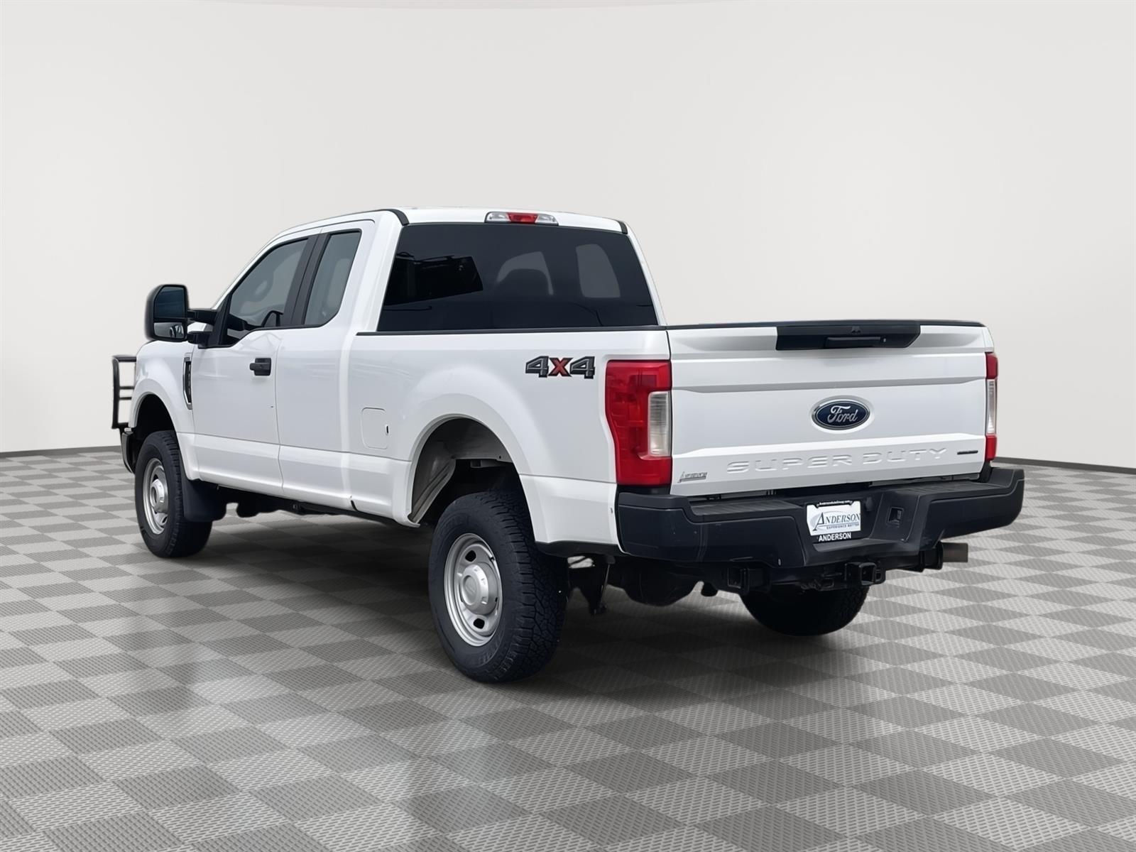 Used 2018 Ford Super Duty F-250 SRW XL Super Cab Truck for sale in Grand Island NE