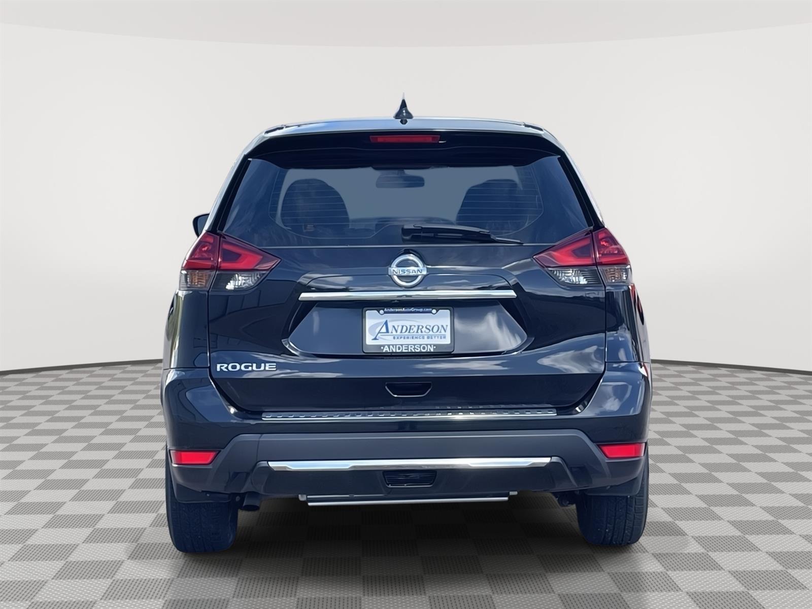Used 2018 Nissan Rogue S SUV for sale in Grand Island NE