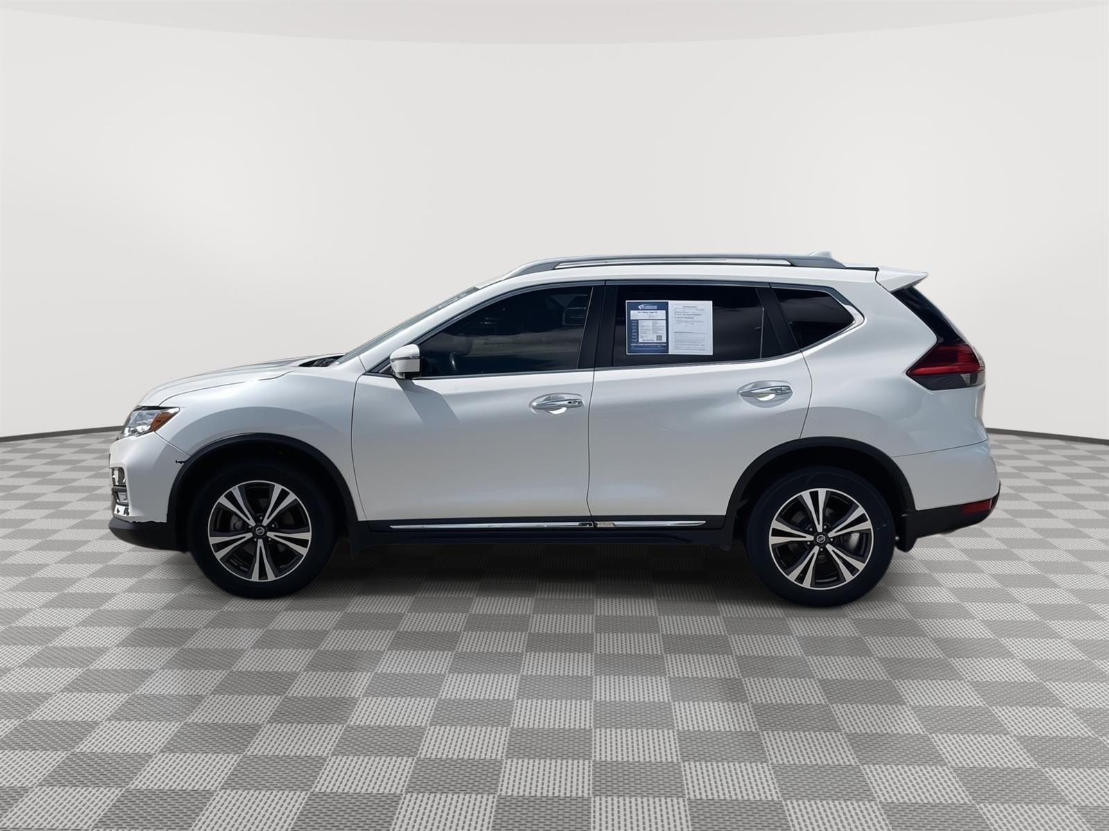 Used 2017 Nissan Rogue SL SUV for sale in Grand Island NE