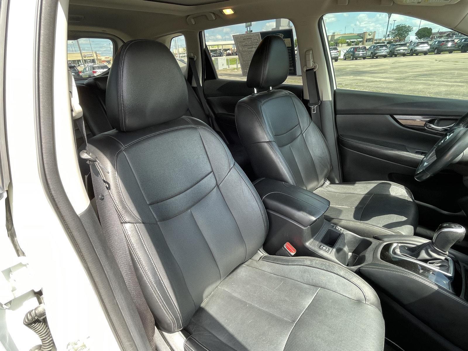 Used 2017 Nissan Rogue SL SUV for sale in Grand Island NE