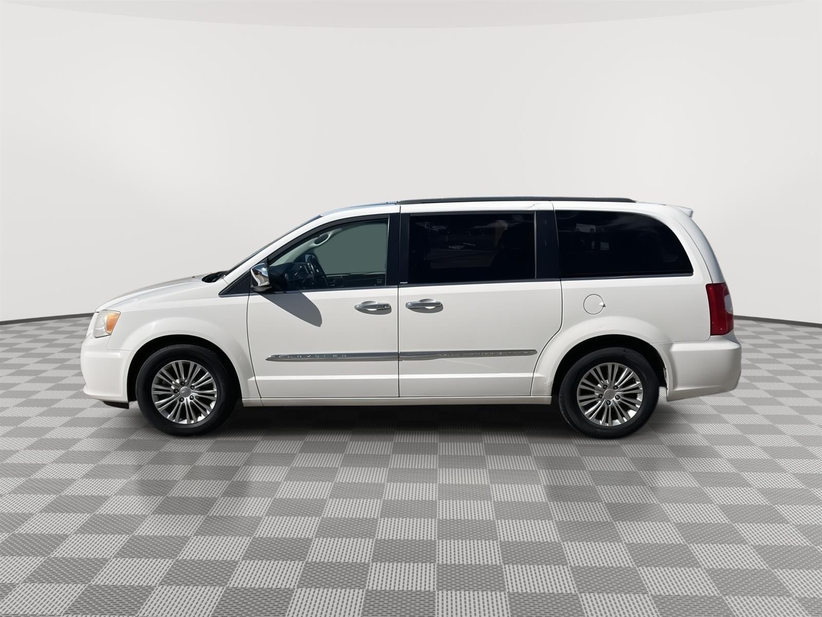 Used 2013 Chrysler Town And Country Touring-L Minivans for sale in Grand Island NE
