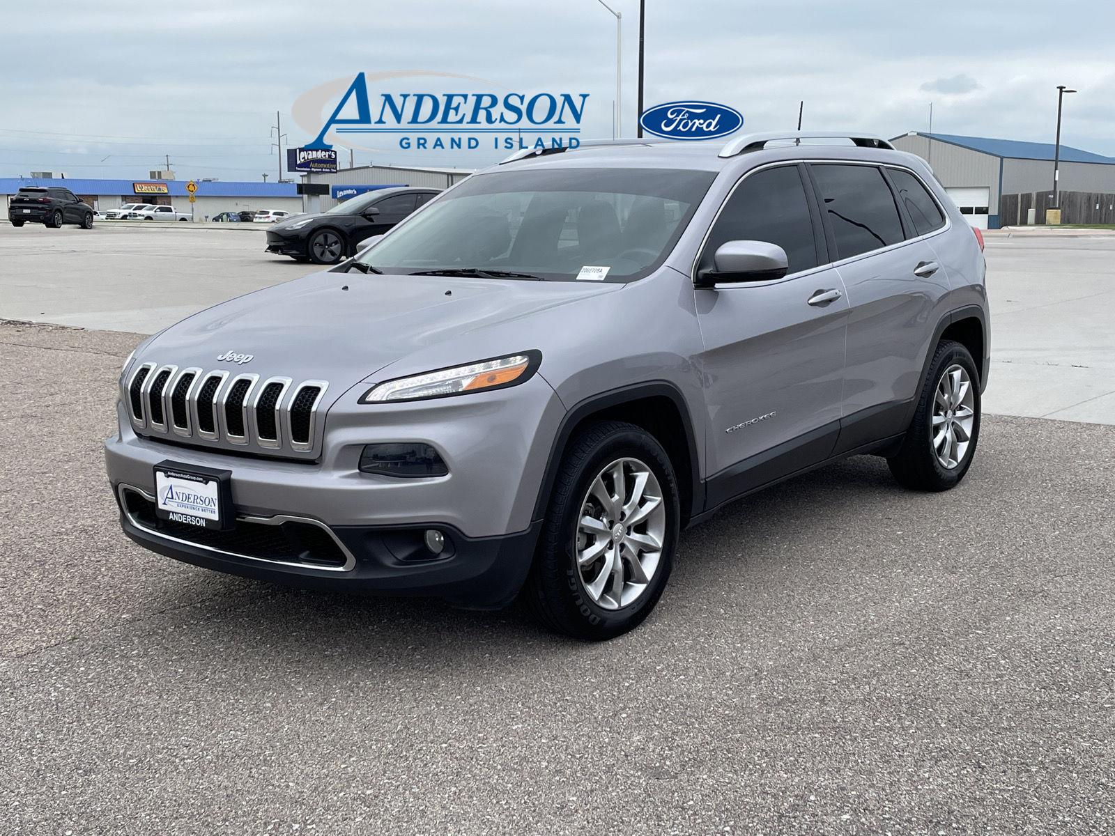 Used 2018 Jeep Cherokee Limited SUV for sale in Grand Island NE