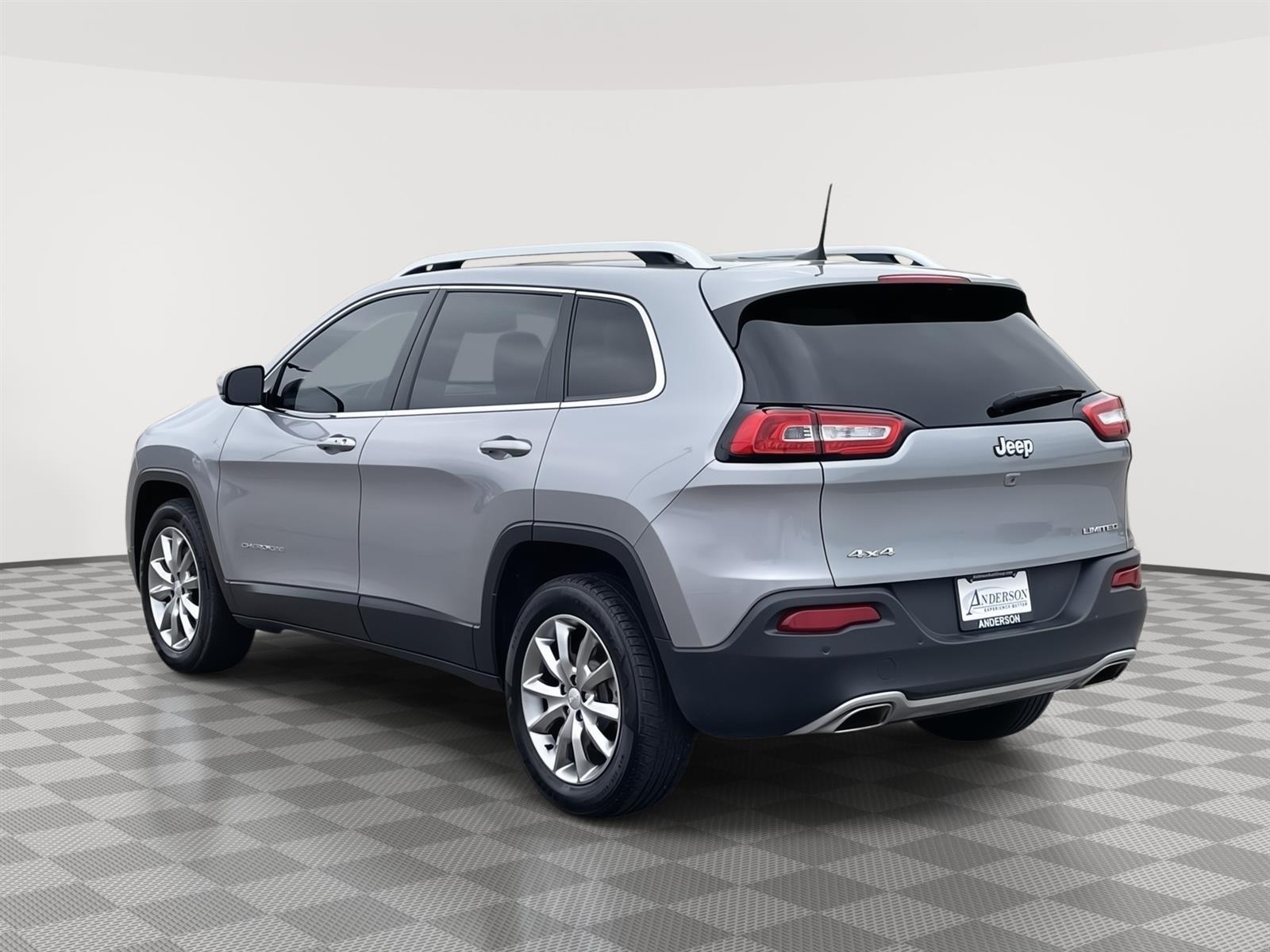 Used 2018 Jeep Cherokee Limited SUV for sale in Grand Island NE