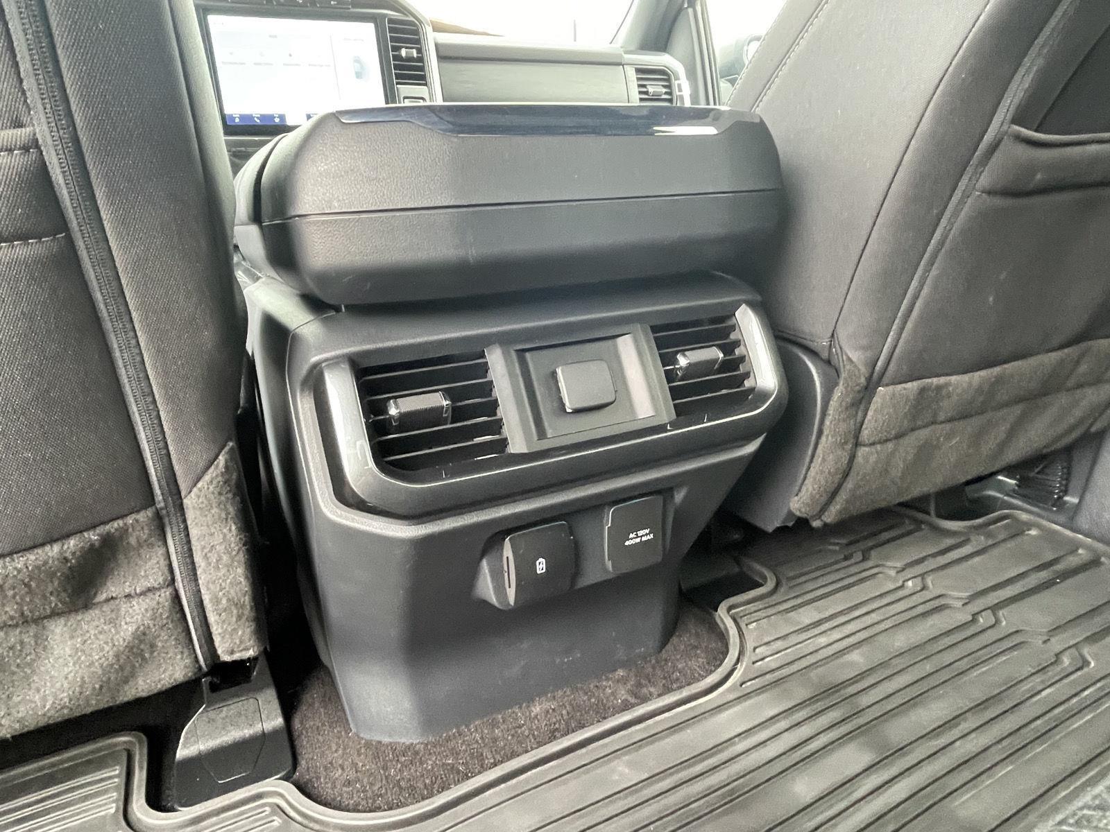 Used 2022 Ford F-150 XLT Crew Cab Truck for sale in Grand Island NE