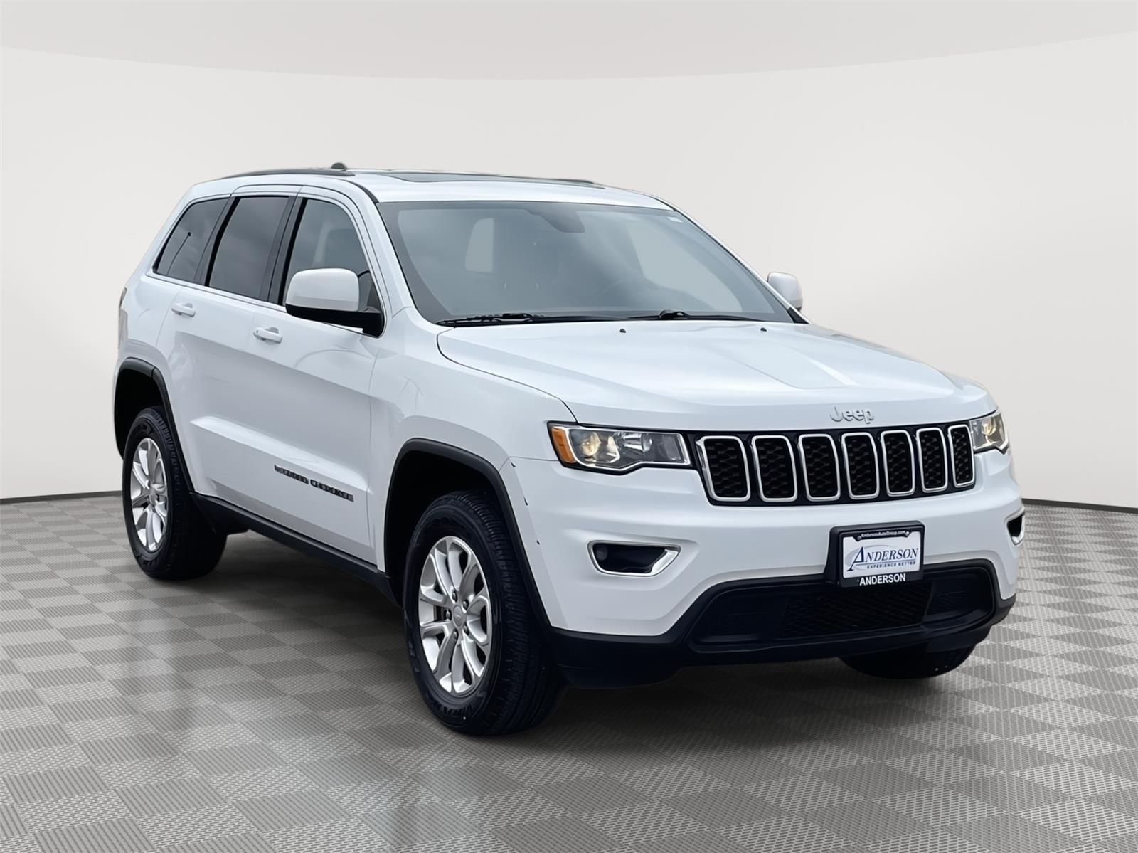Used 2022 Jeep Grand Cherokee WK Laredo E SUV for sale in Grand Island NE