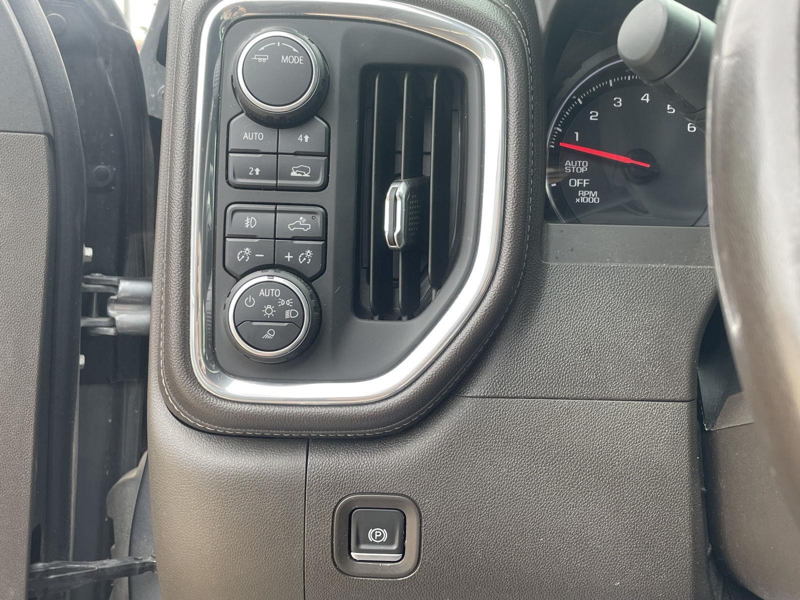 2020 Chevrolet Silverado 1500 LTZ photo 17