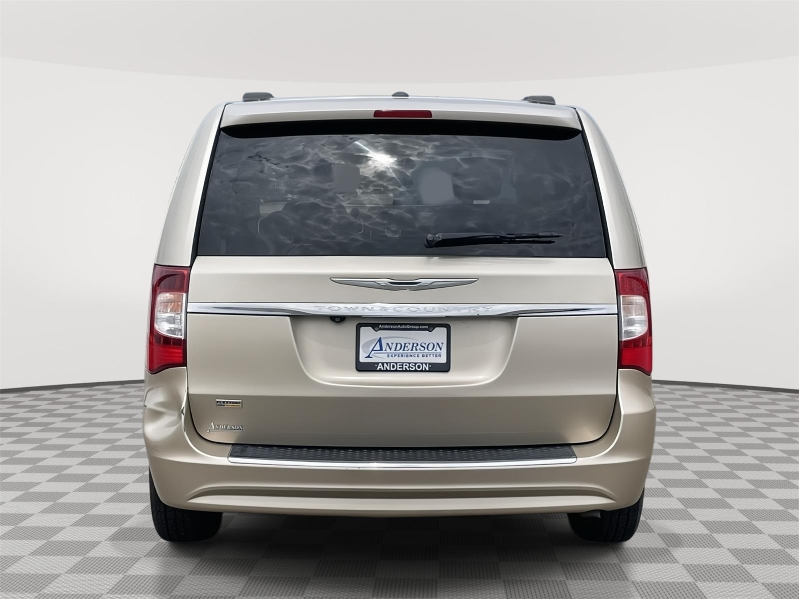 Used 2015 Chrysler Town And Country Touring Minivans for sale in Grand Island NE