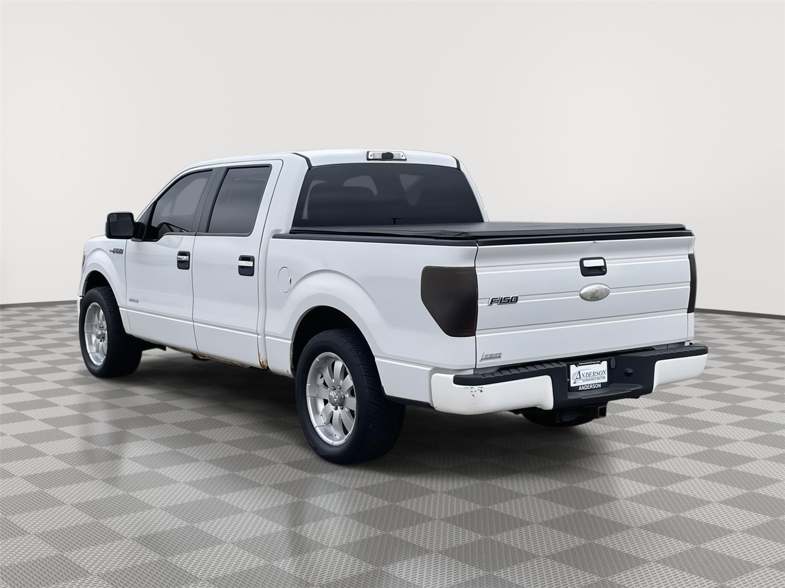 Used 2012 Ford F-150 XLT Crew Cab Truck for sale in Grand Island NE