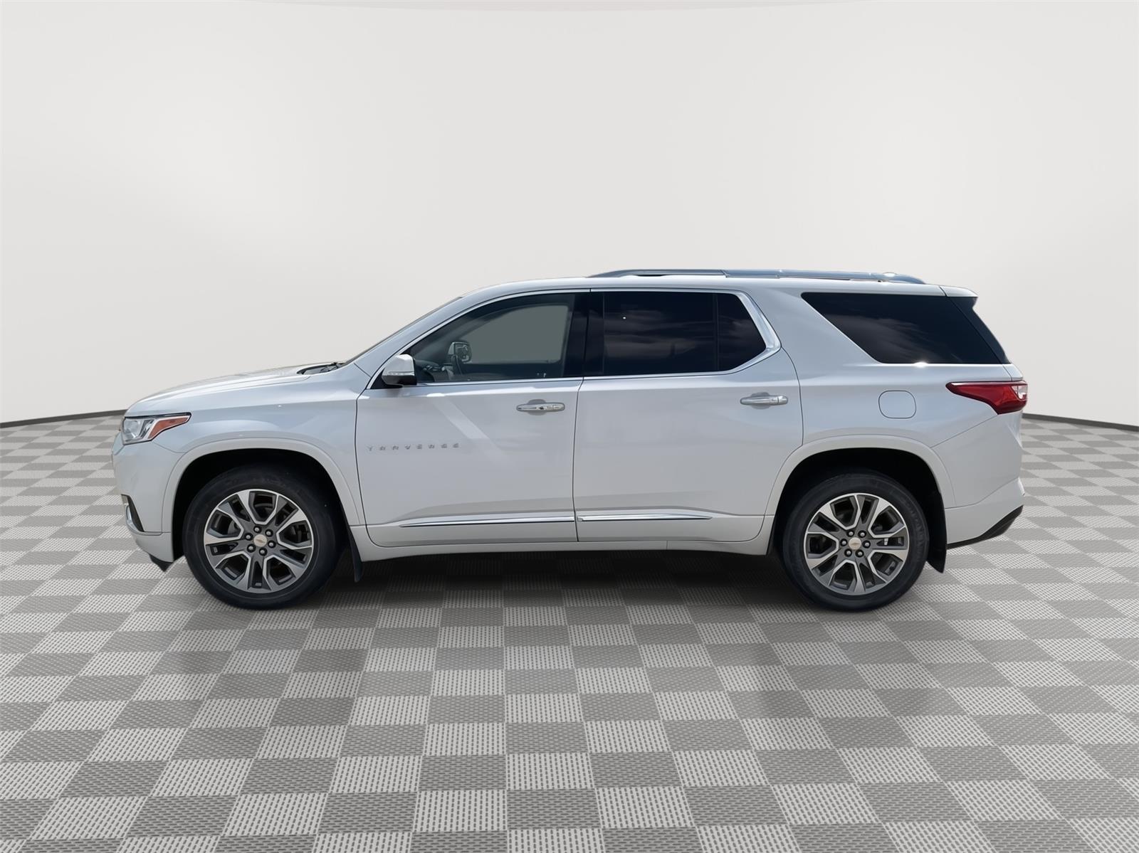 Pre-Owned 2020 Chevrolet Traverse for sale in Grand Island NE