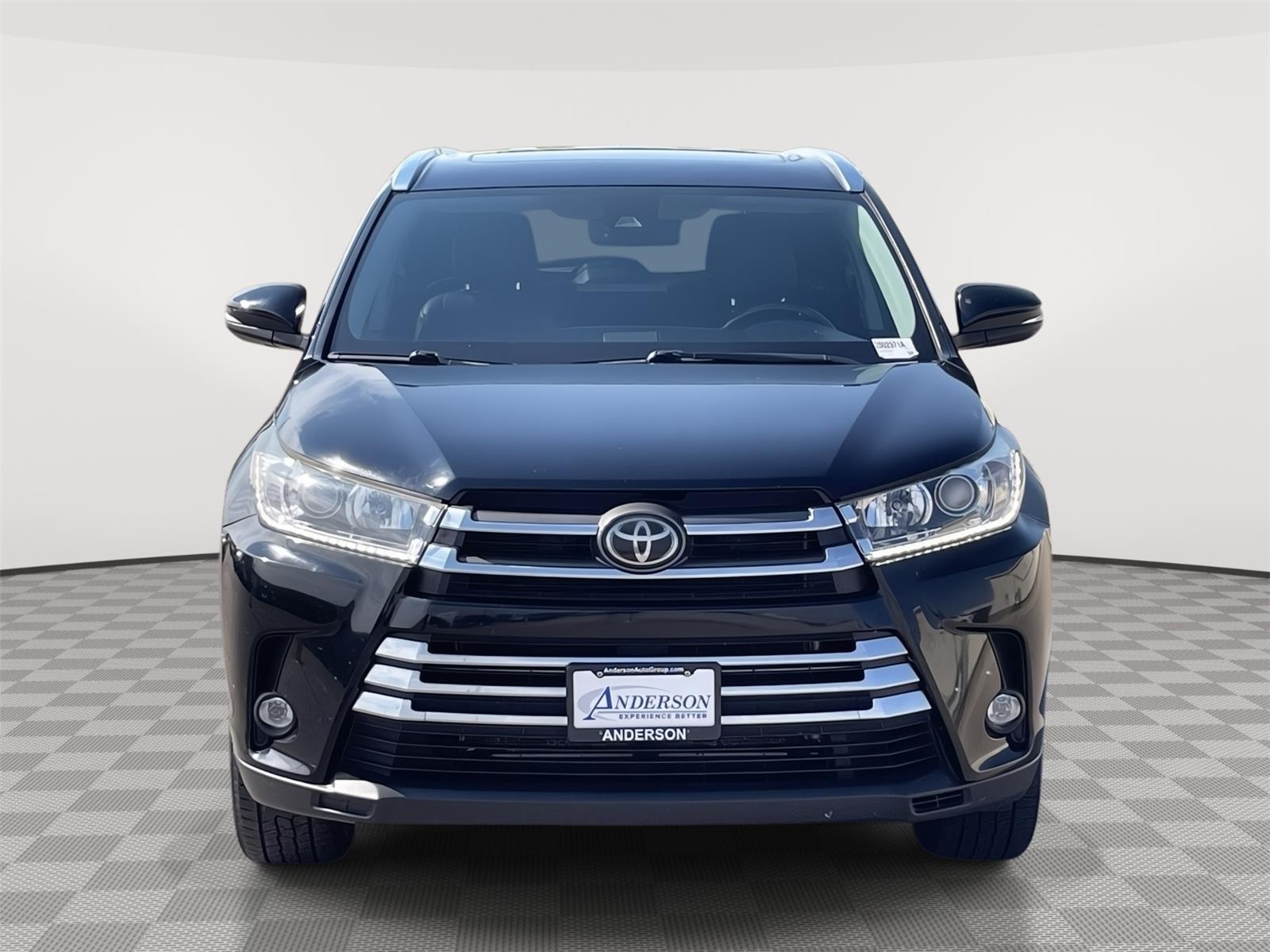Used 2019 Toyota Highlander for sale in Grand Island NE