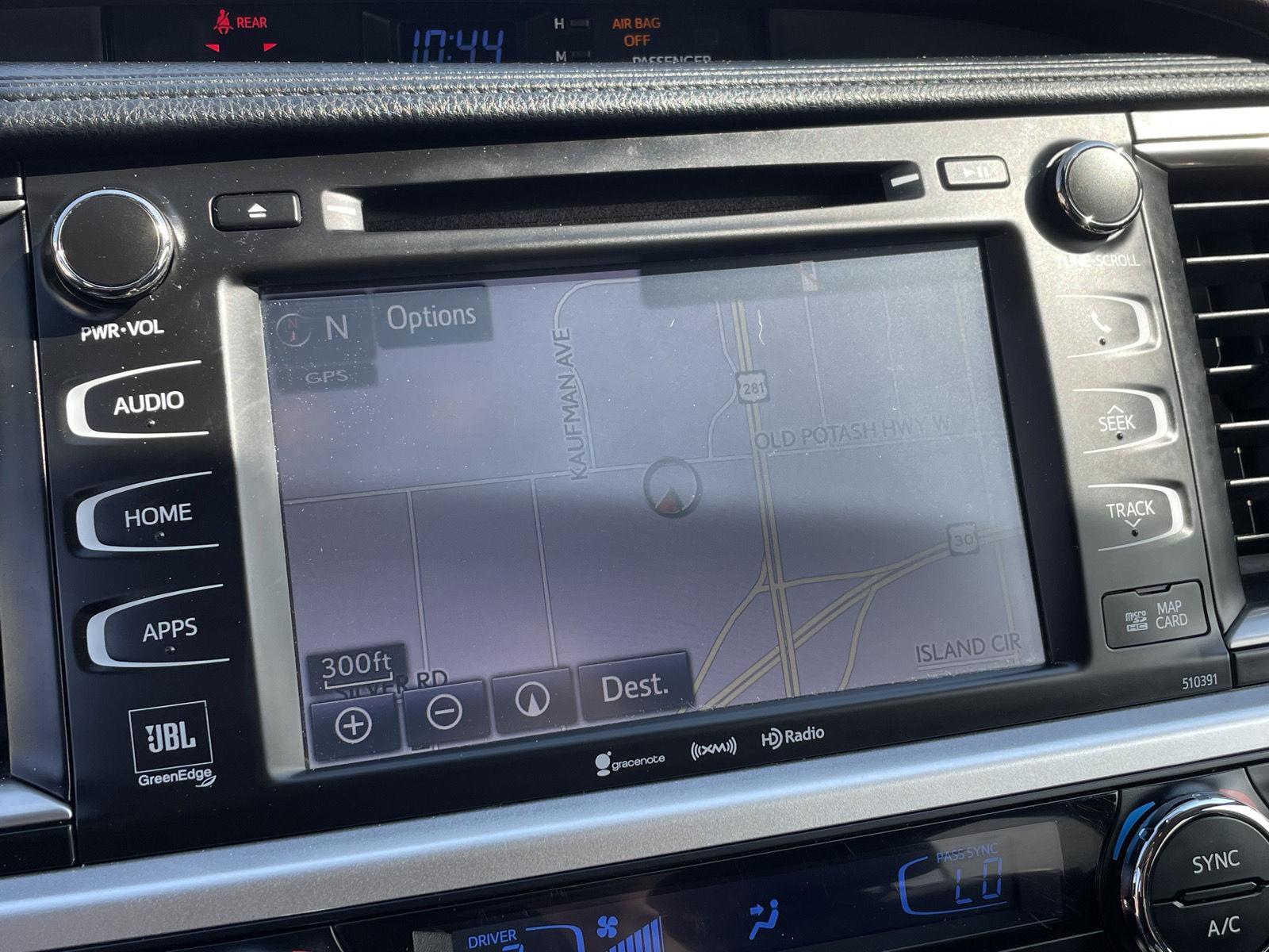 Used 2019 Toyota Highlander for sale in Grand Island NE