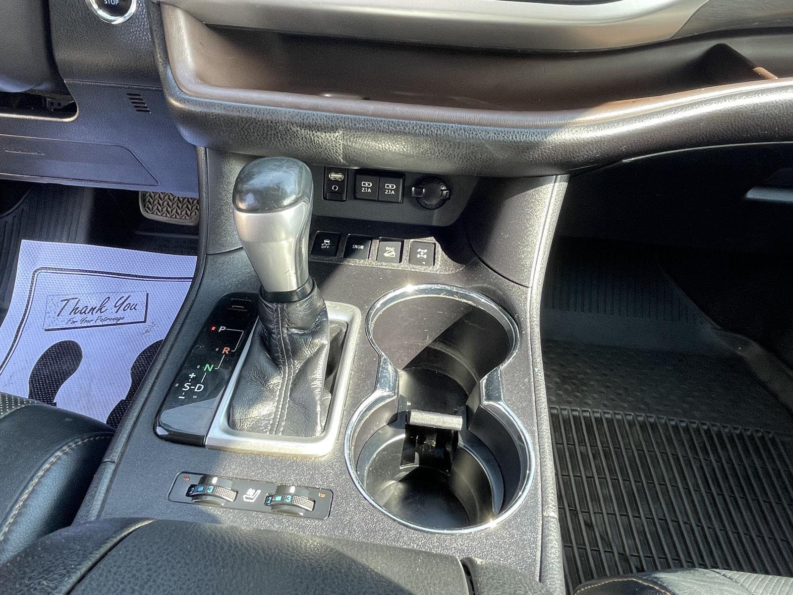 Used 2019 Toyota Highlander for sale in Grand Island NE