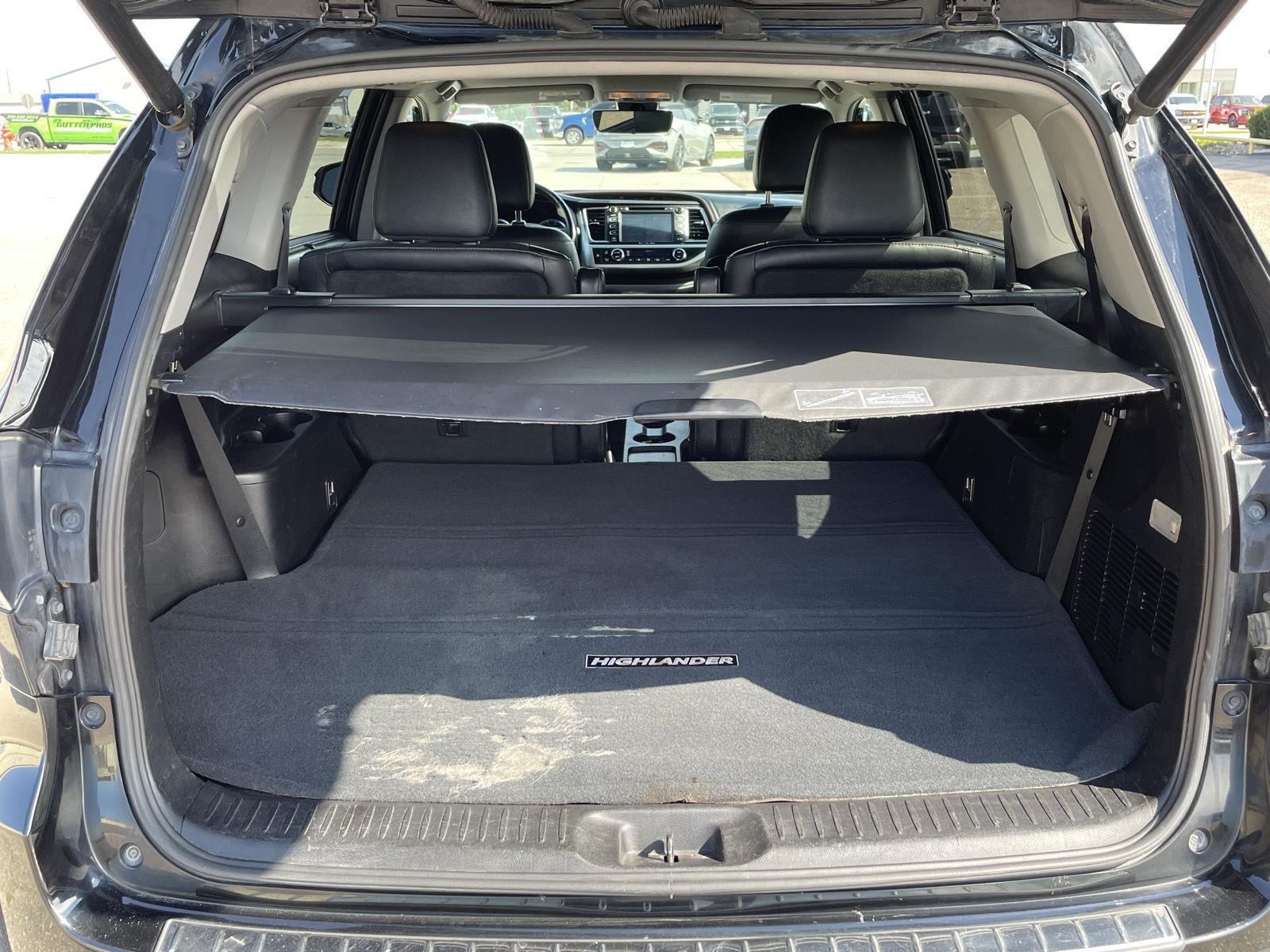 Used 2019 Toyota Highlander for sale in Grand Island NE