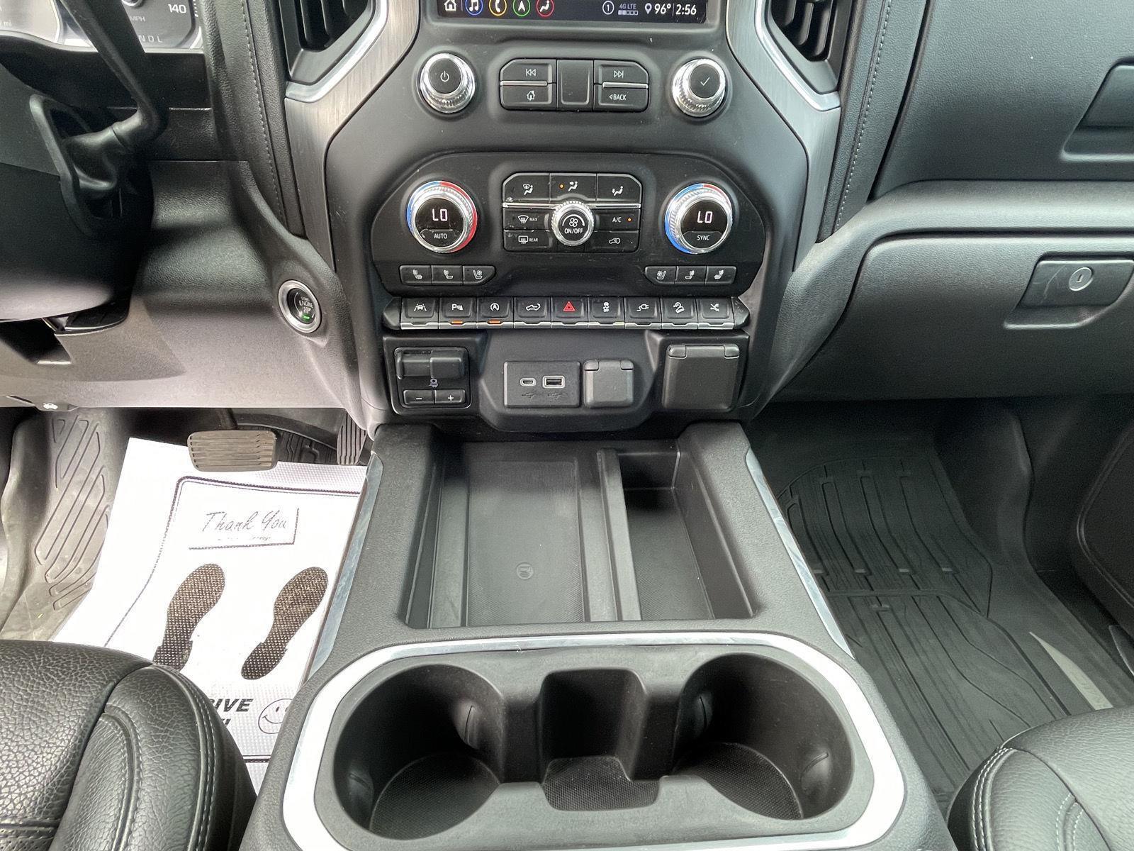 Vehicle photo 22