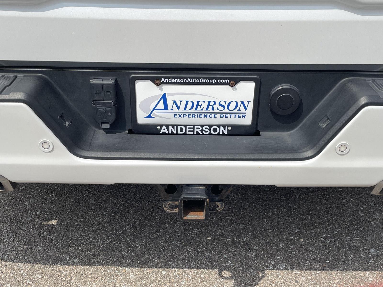 Vehicle photo 35