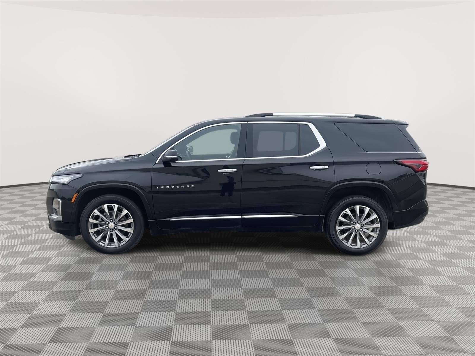 Used 2023 Chevrolet Traverse for sale in Grand Island NE