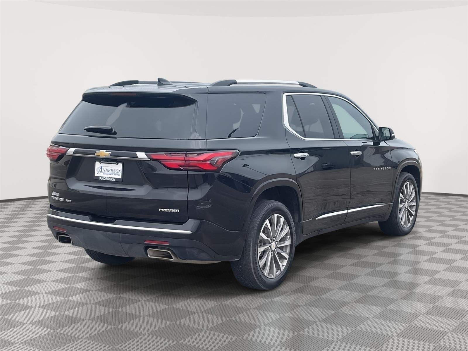 Used 2023 Chevrolet Traverse for sale in Grand Island NE