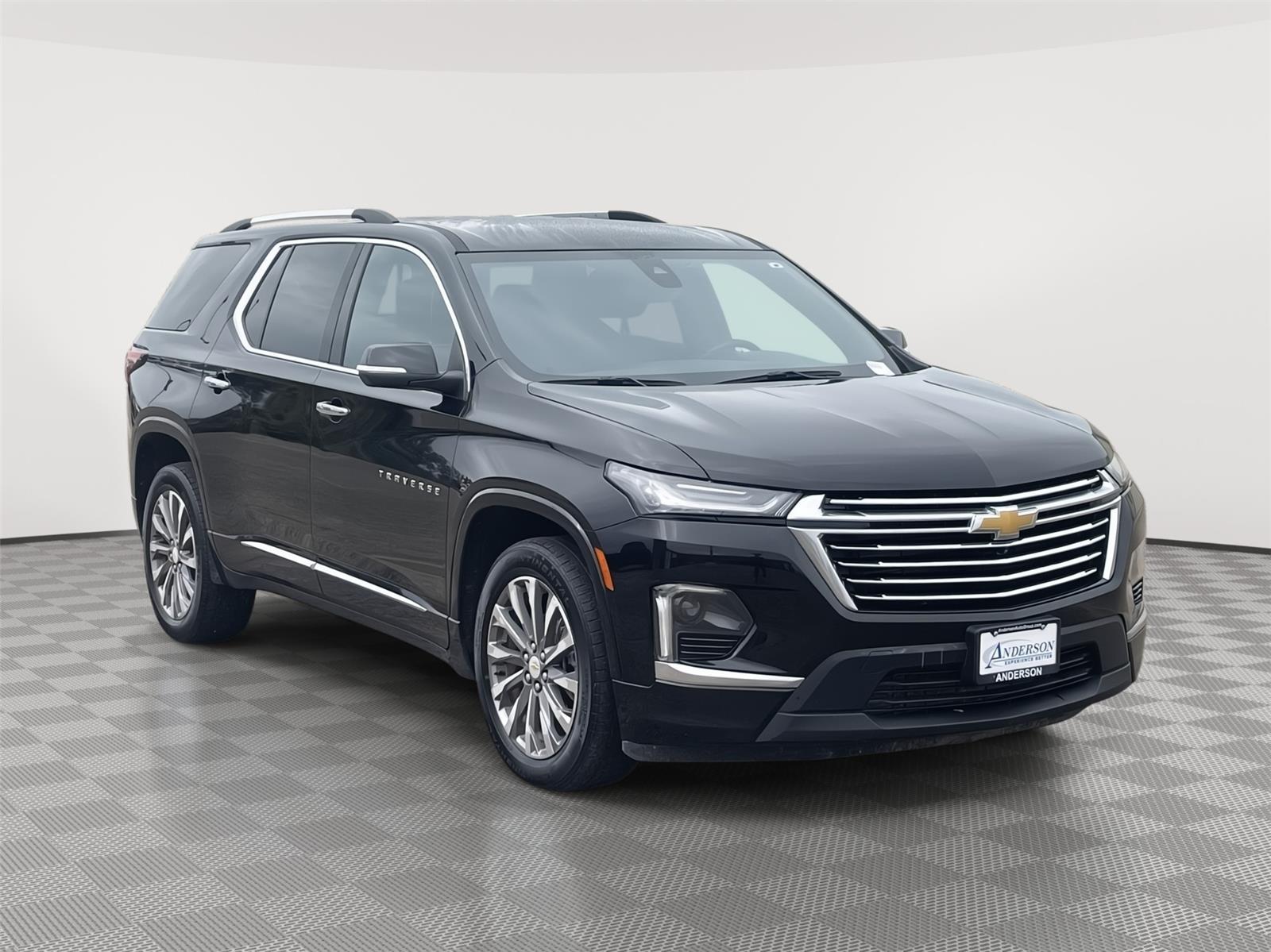Used 2023 Chevrolet Traverse for sale in Grand Island NE