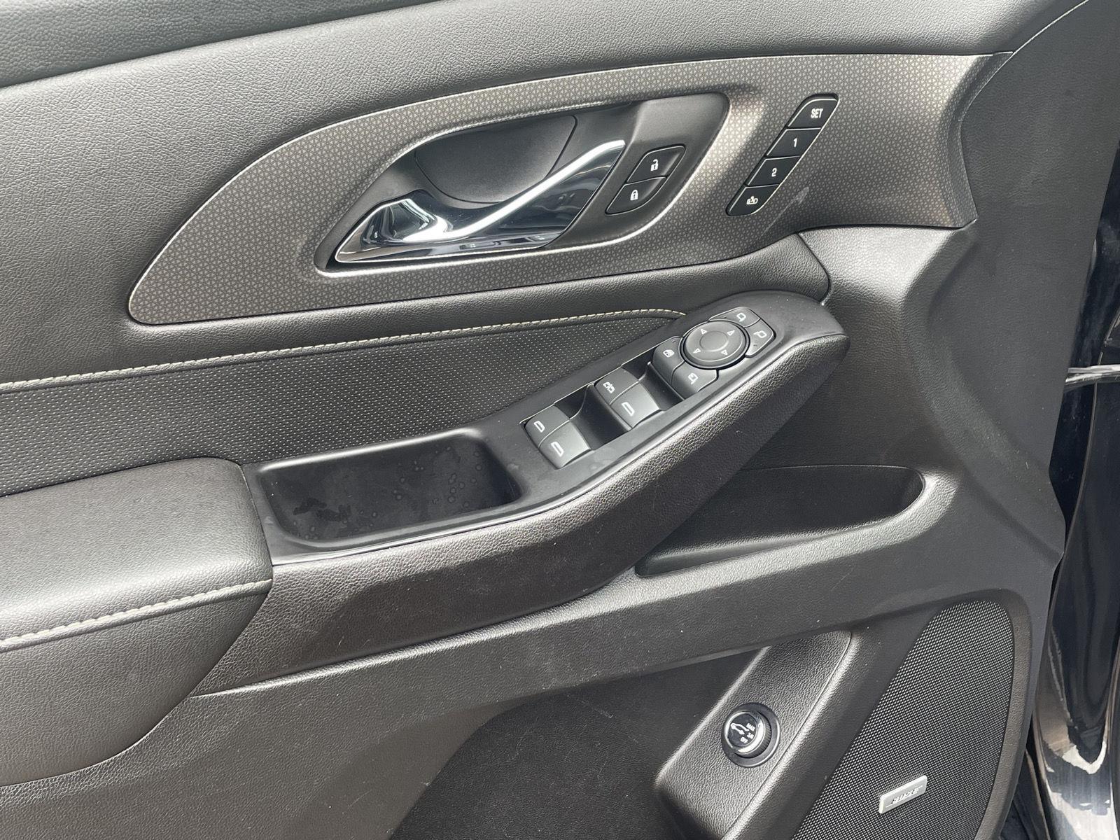 Used 2023 Chevrolet Traverse for sale in Grand Island NE