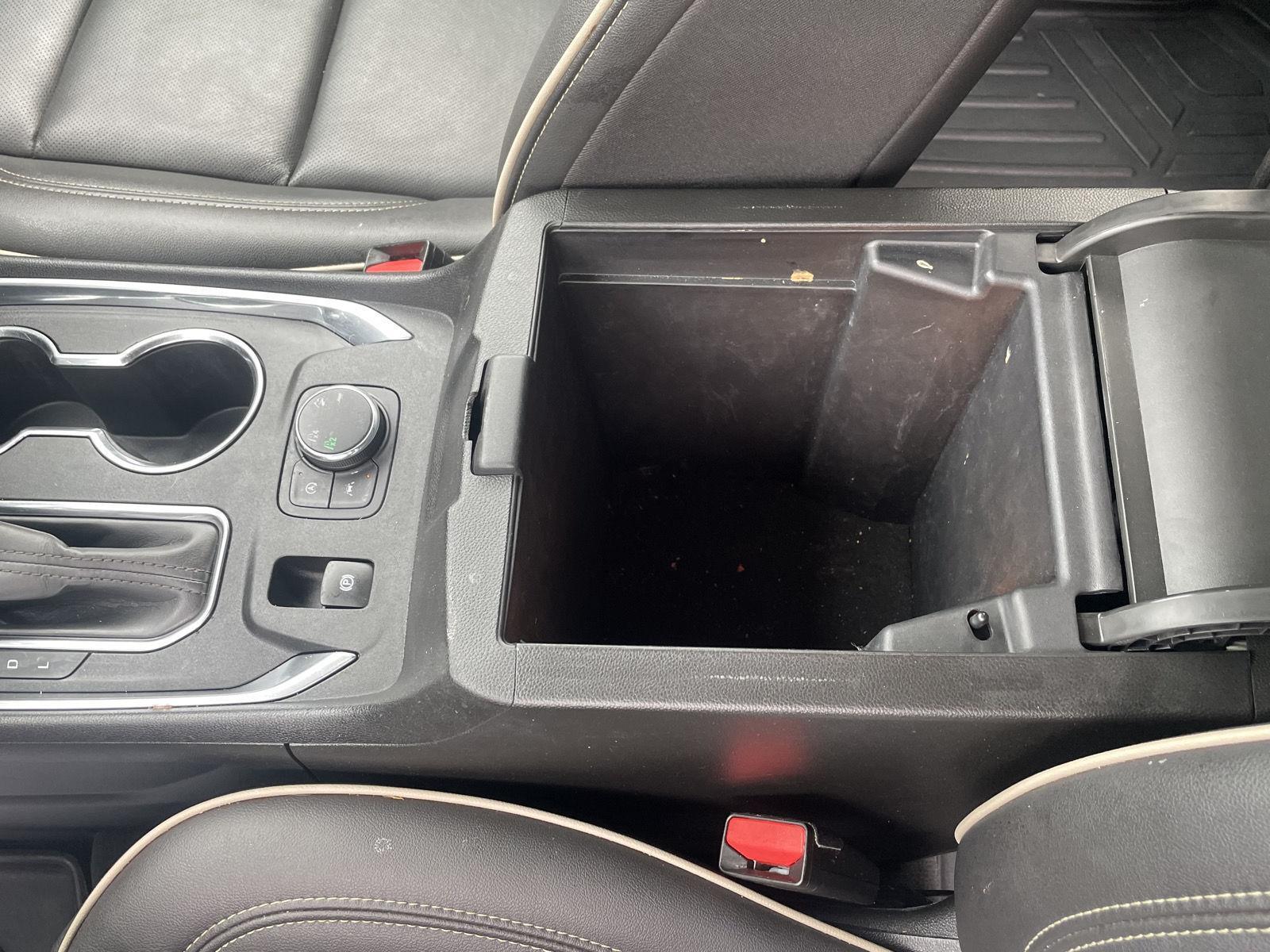 Used 2023 Chevrolet Traverse for sale in Grand Island NE