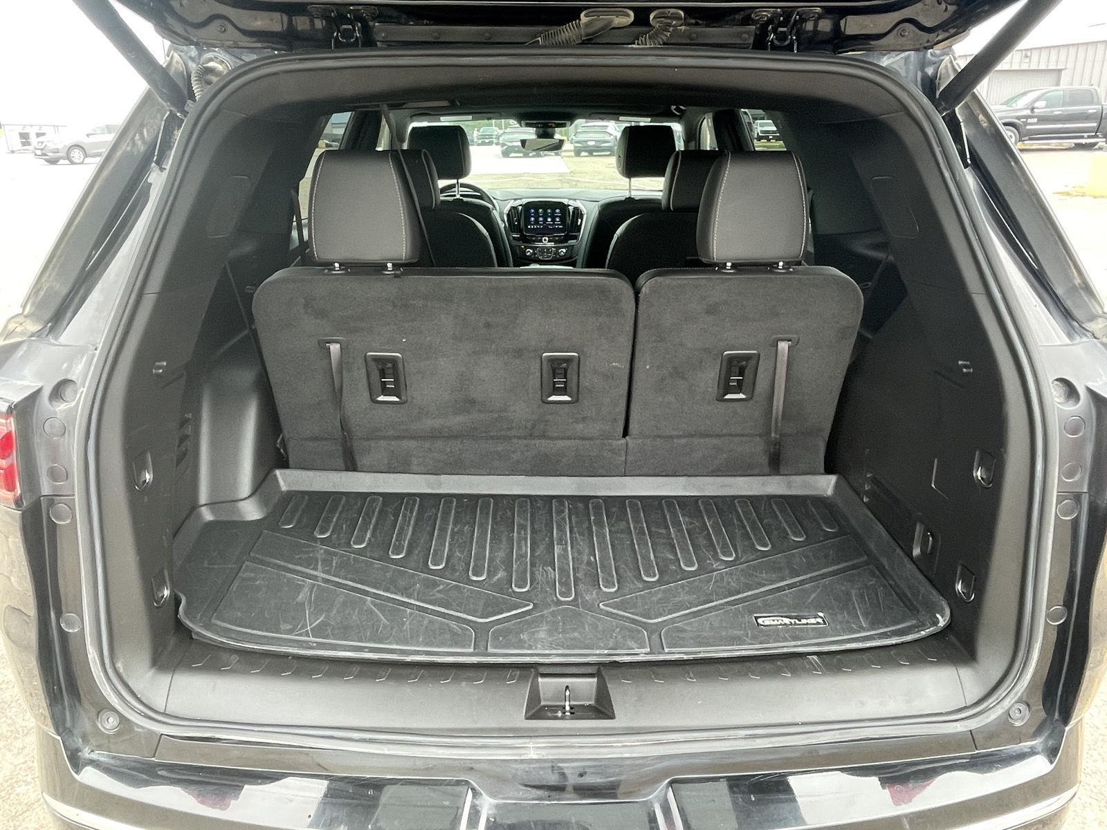 Used 2023 Chevrolet Traverse for sale in Grand Island NE