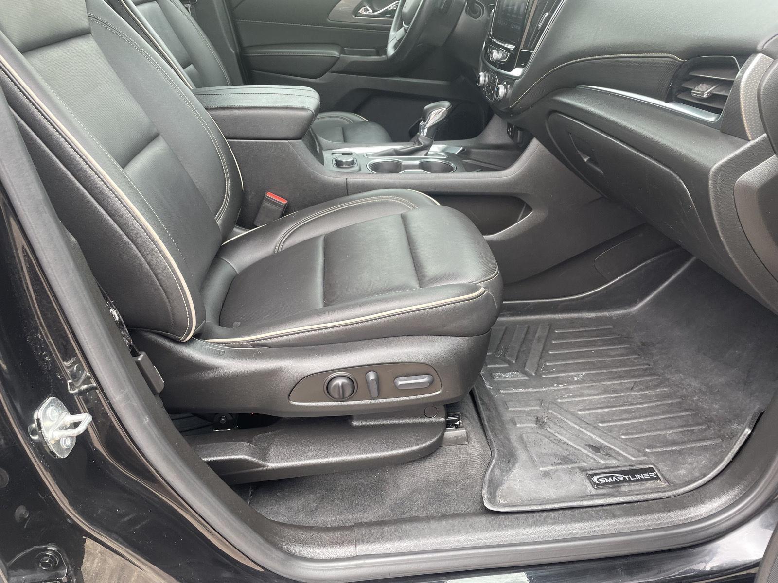 Used 2023 Chevrolet Traverse for sale in Grand Island NE