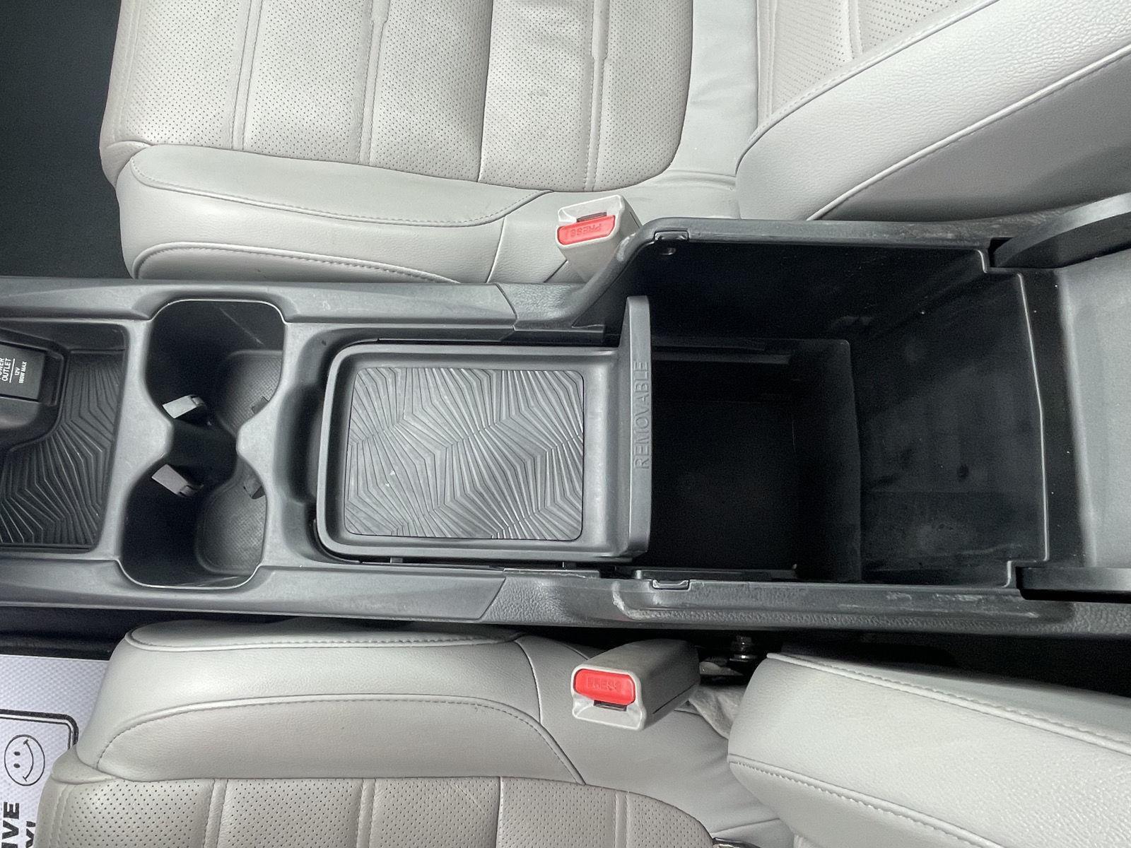 Pre-Owned 2017 Honda CR-V for sale in Grand Island NE