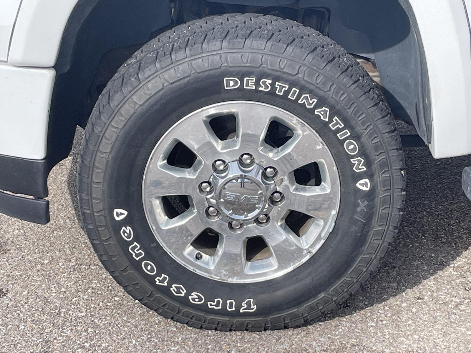 Used 2011 GMC Sierra 2500HD Denali Crew Cab Truck for sale in Grand Island NE