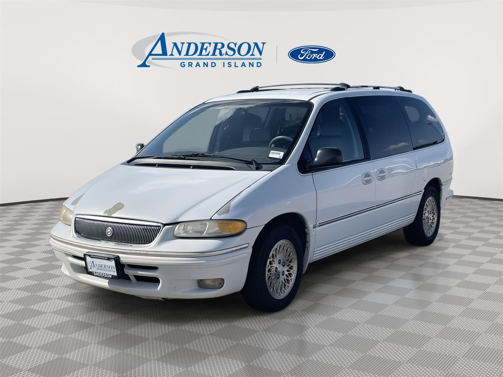 Used 1996 Chrysler Town and Country for sale in Grand Island NE