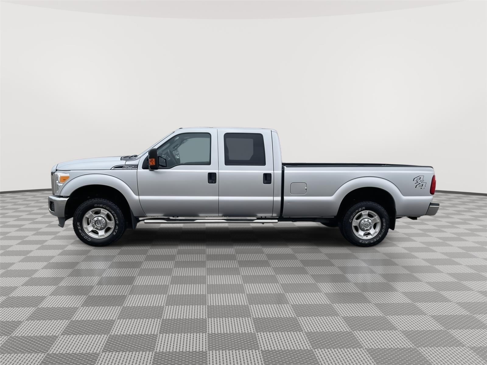 Used 2016 Ford Super Duty F-250 XLT Crew Cab Truck for sale in Grand Island NE