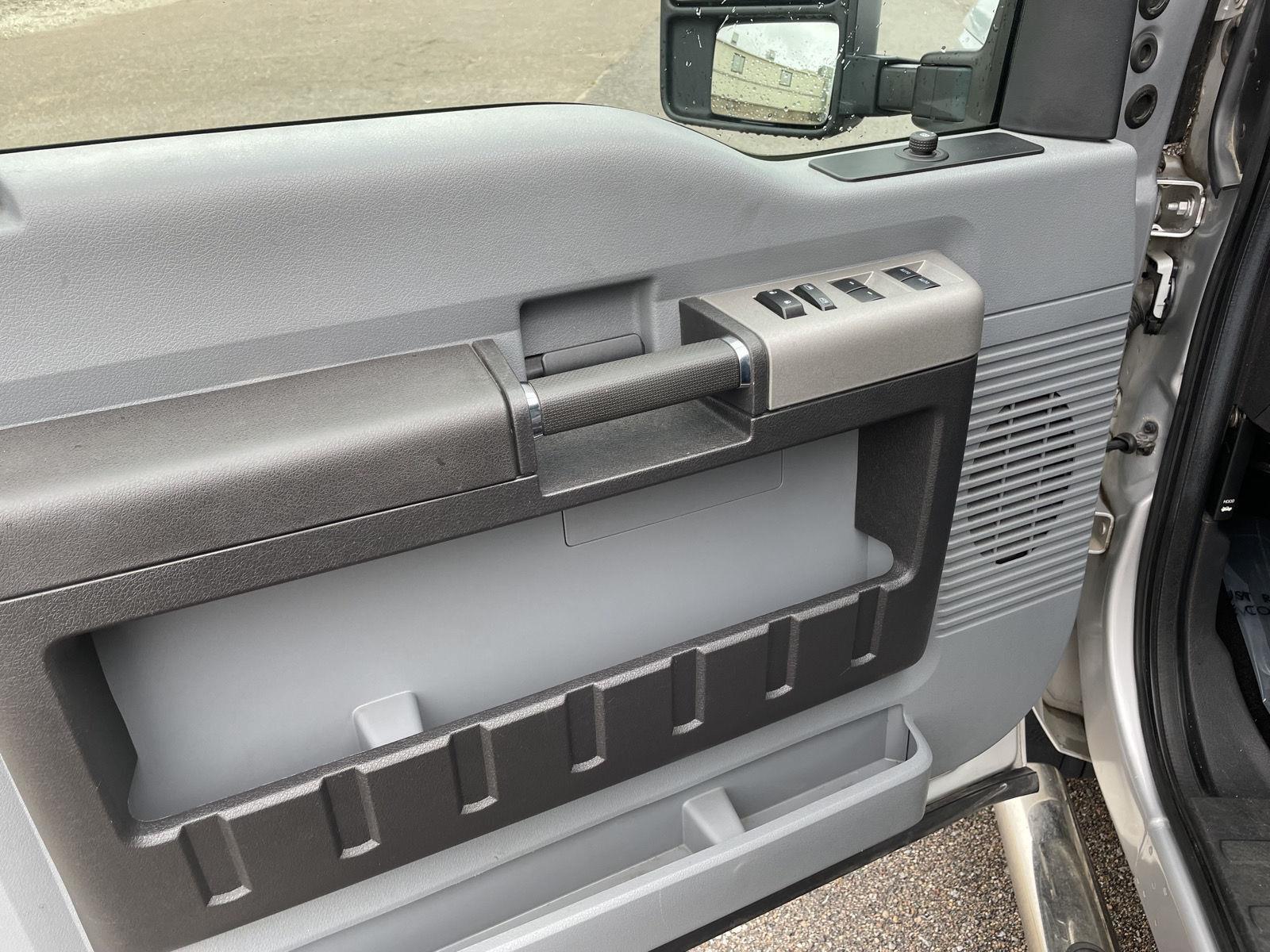 Used 2016 Ford Super Duty F-250 XLT Crew Cab Truck for sale in Grand Island NE