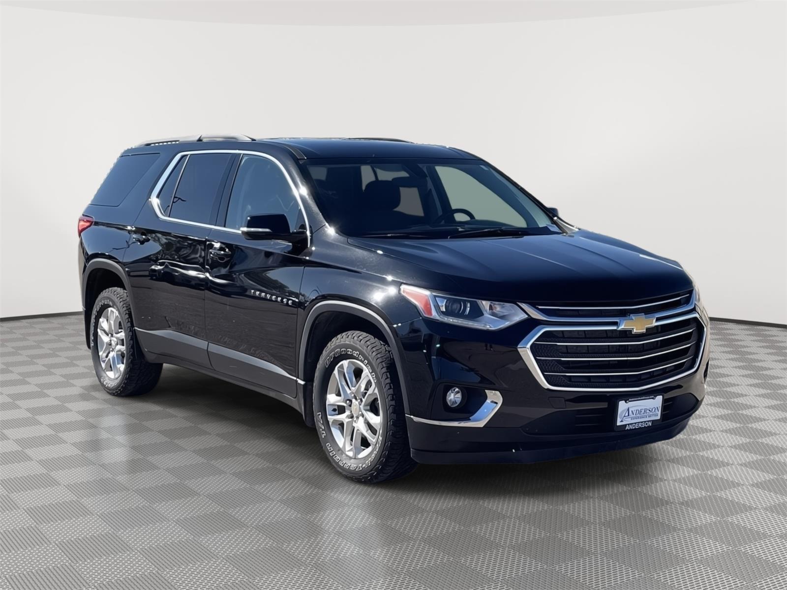 Used 2020 Chevrolet Traverse LT Cloth SUV/Crossover for sale in Grand Island NE