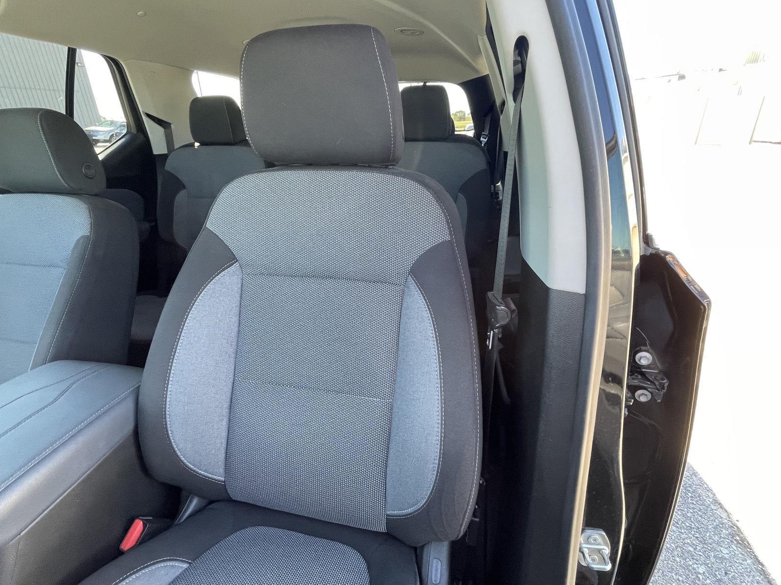 Used 2020 Chevrolet Traverse LT Cloth SUV/Crossover for sale in Grand Island NE