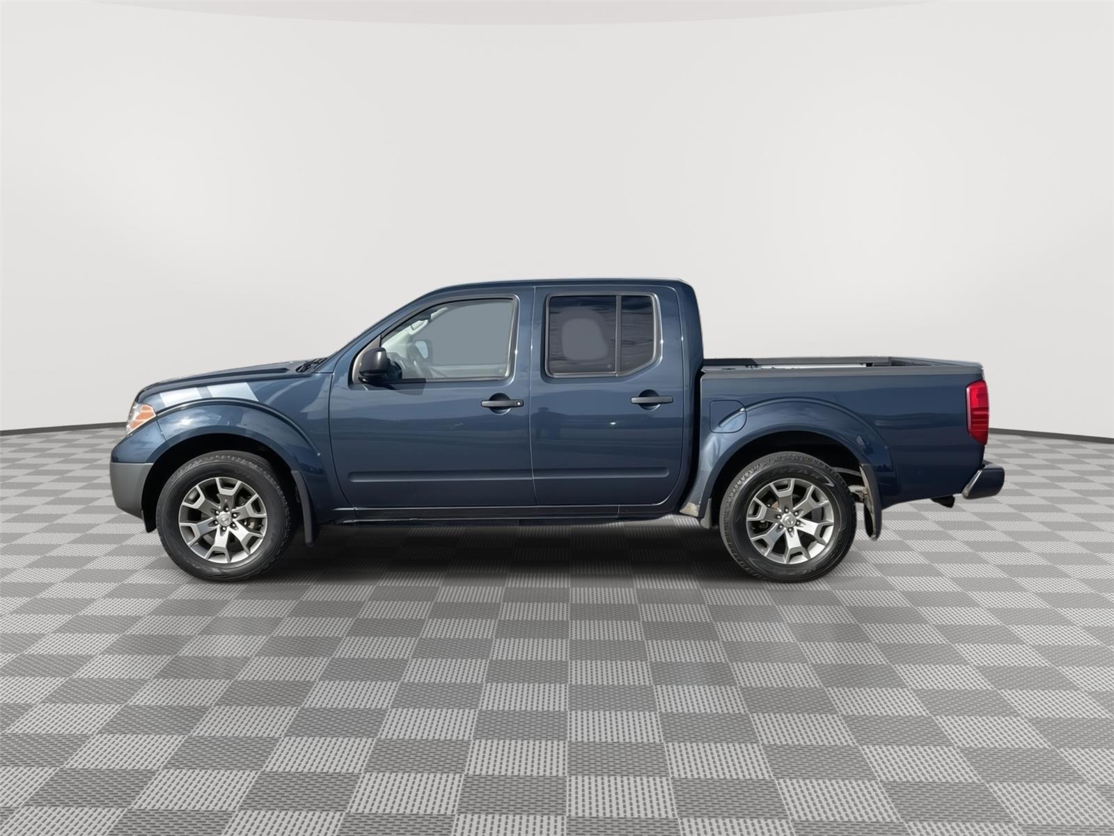 Used 2021 Nissan Frontier SV Crew Cab Truck for sale in Grand Island NE
