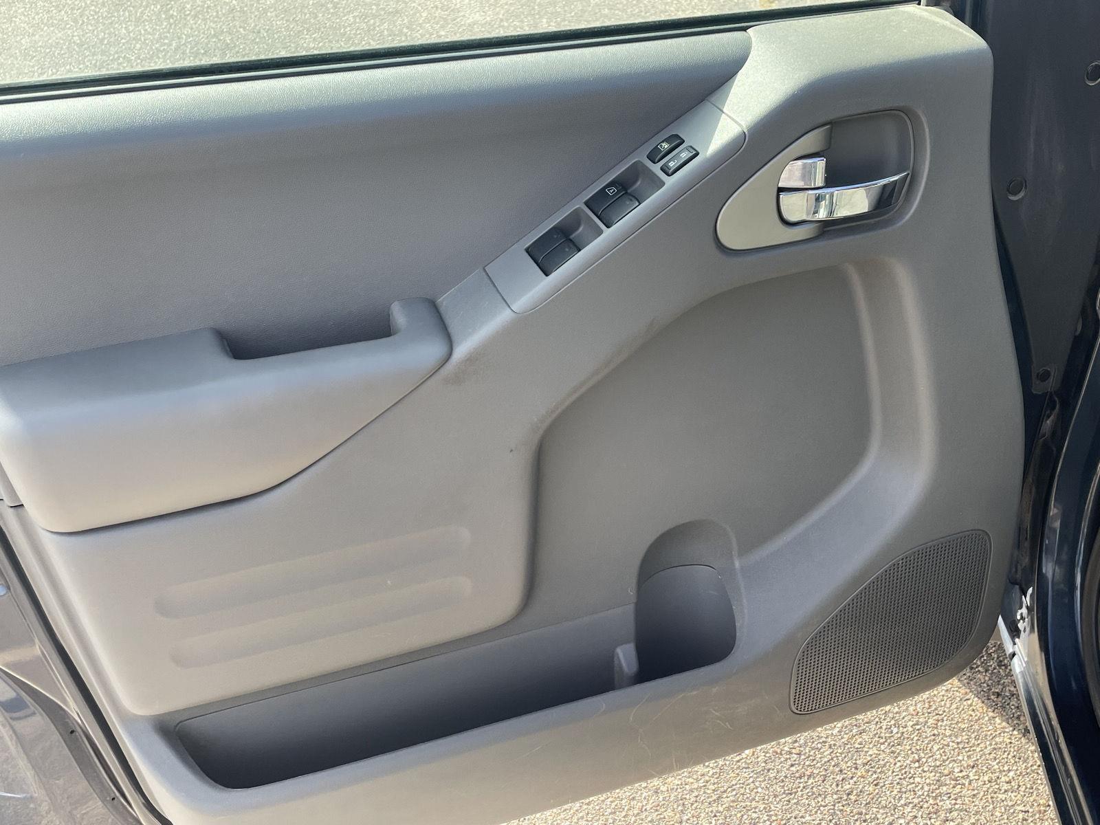 Used 2021 Nissan Frontier SV Crew Cab Truck for sale in Grand Island NE