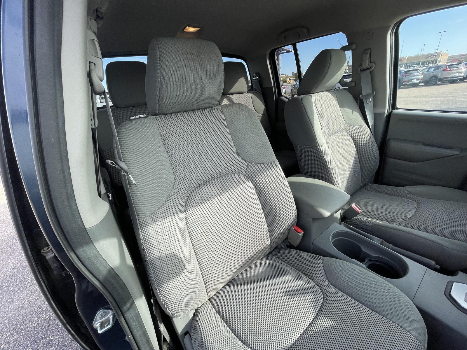 Used 2021 Nissan Frontier SV Crew Cab Truck for sale in Grand Island NE