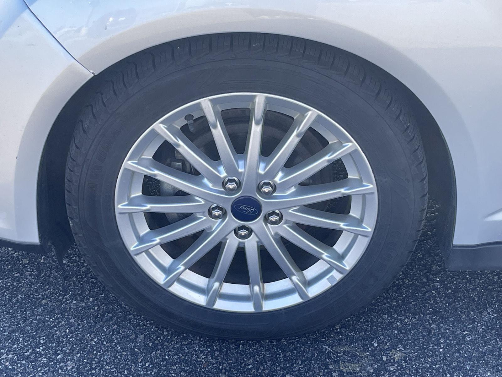 Used 2015 Ford C-Max Hybrid SEL Hatchback for sale in Grand Island NE