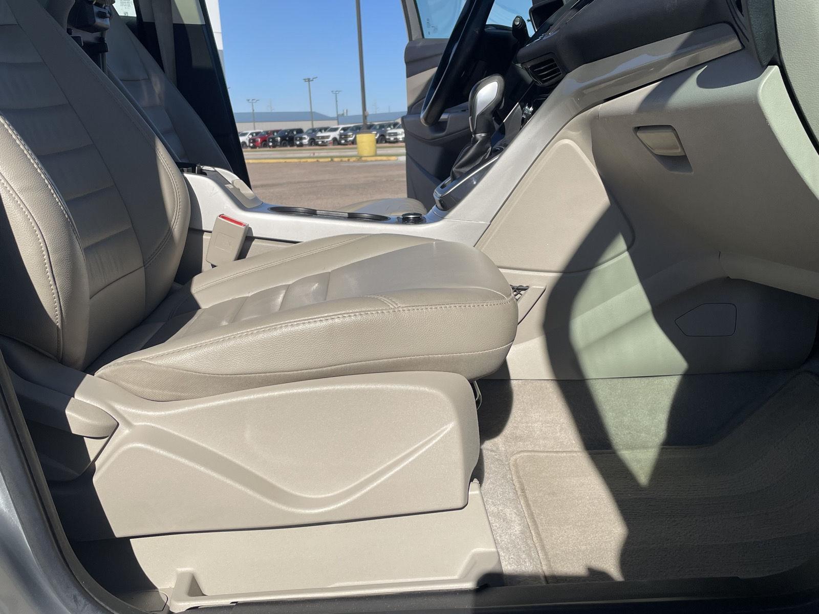 Used 2015 Ford C-Max Hybrid SEL Hatchback for sale in Grand Island NE