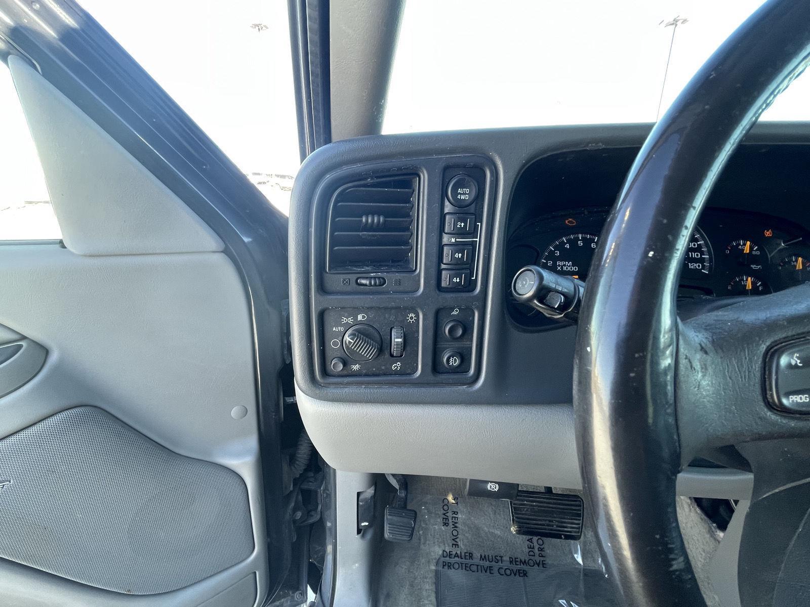 Used 2006 Chevrolet Avalanche 1500 Z71 Crew Cab Truck for sale in Grand Island NE