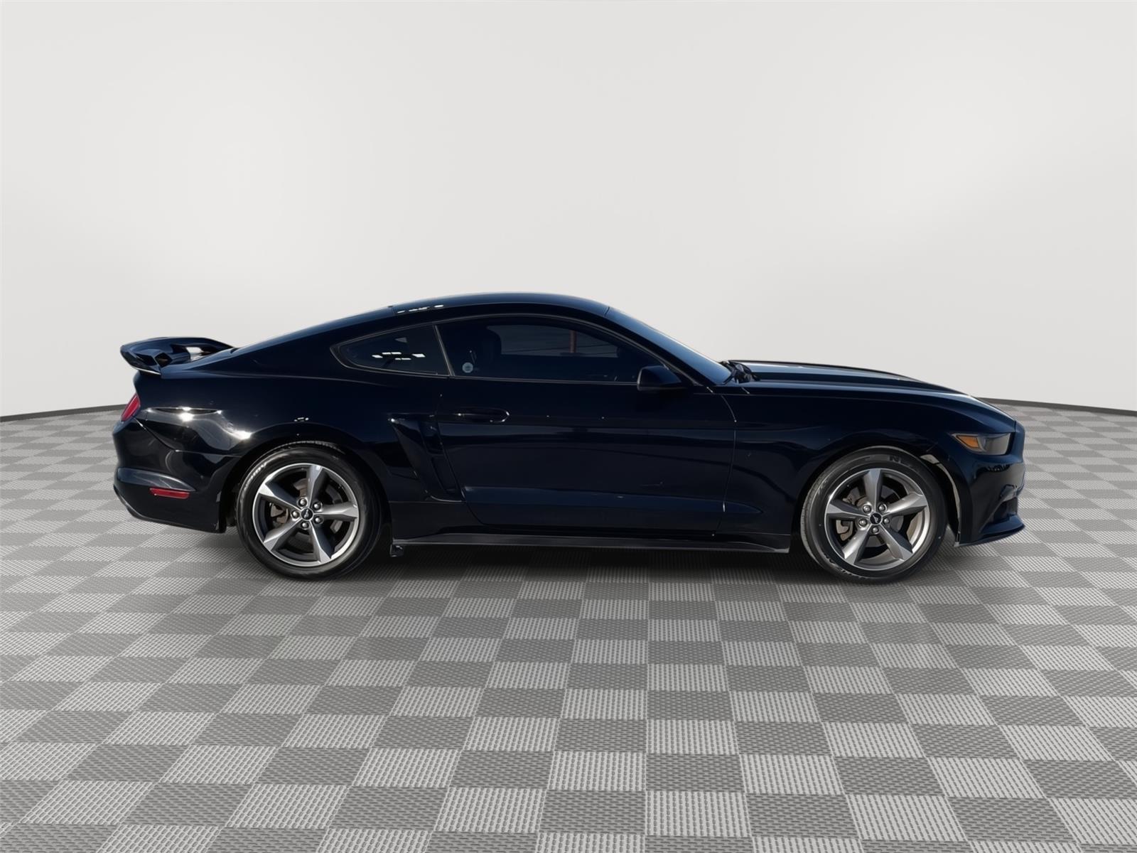 Used 2017 Ford Mustang for sale in Grand Island NE