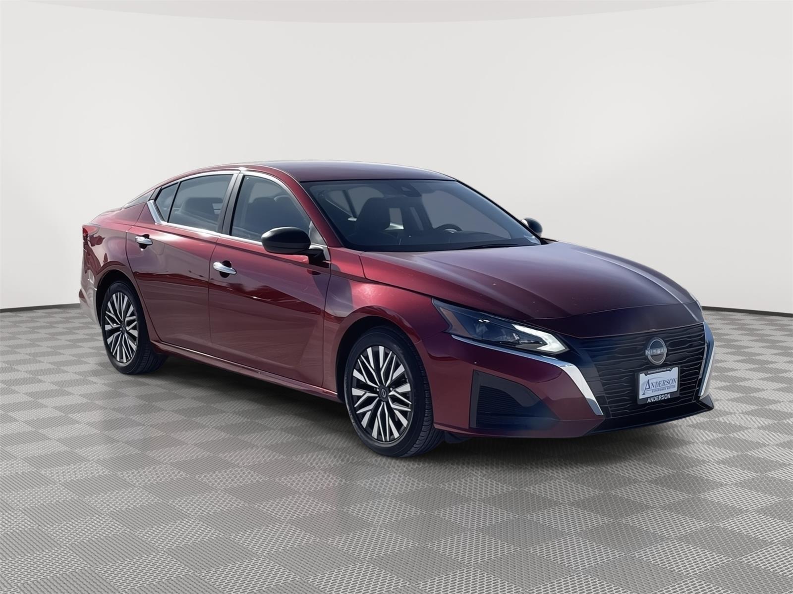 Used 2025 Nissan Altima SV Sedan for sale in Grand Island NE