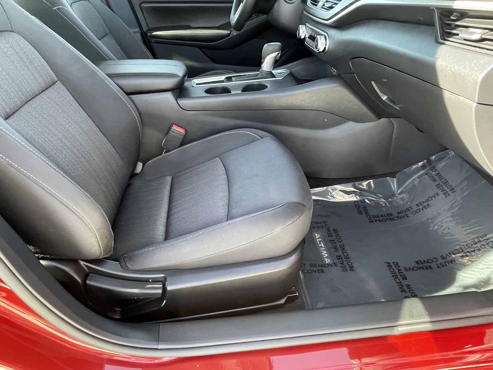 Used 2025 Nissan Altima SV Sedan for sale in Grand Island NE