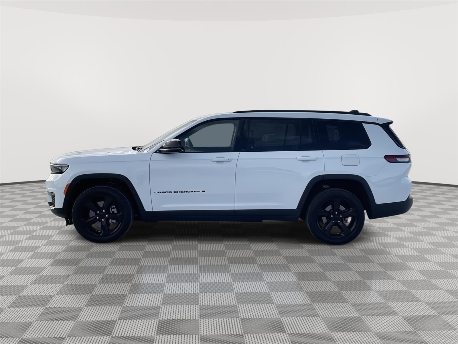 Used 2023 Jeep Grand Cherokee L for sale in Grand Island NE