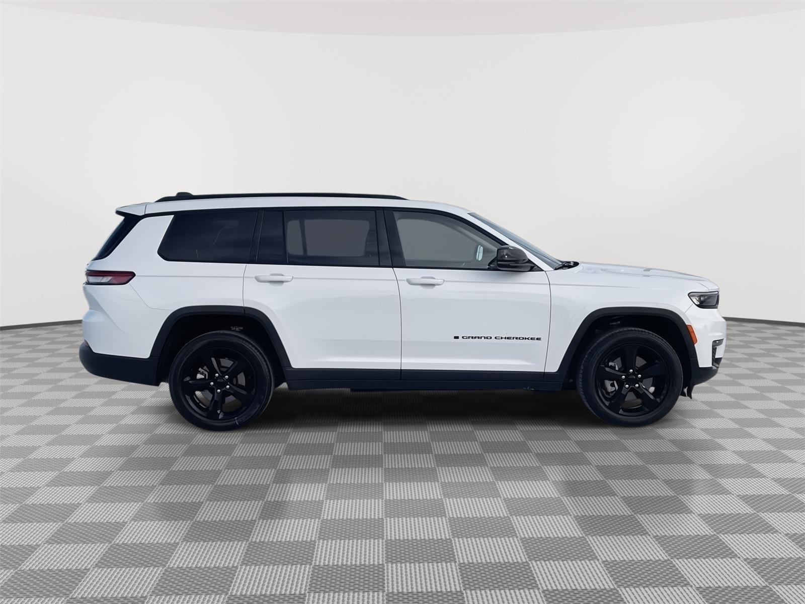 Used 2023 Jeep Grand Cherokee L for sale in Grand Island NE