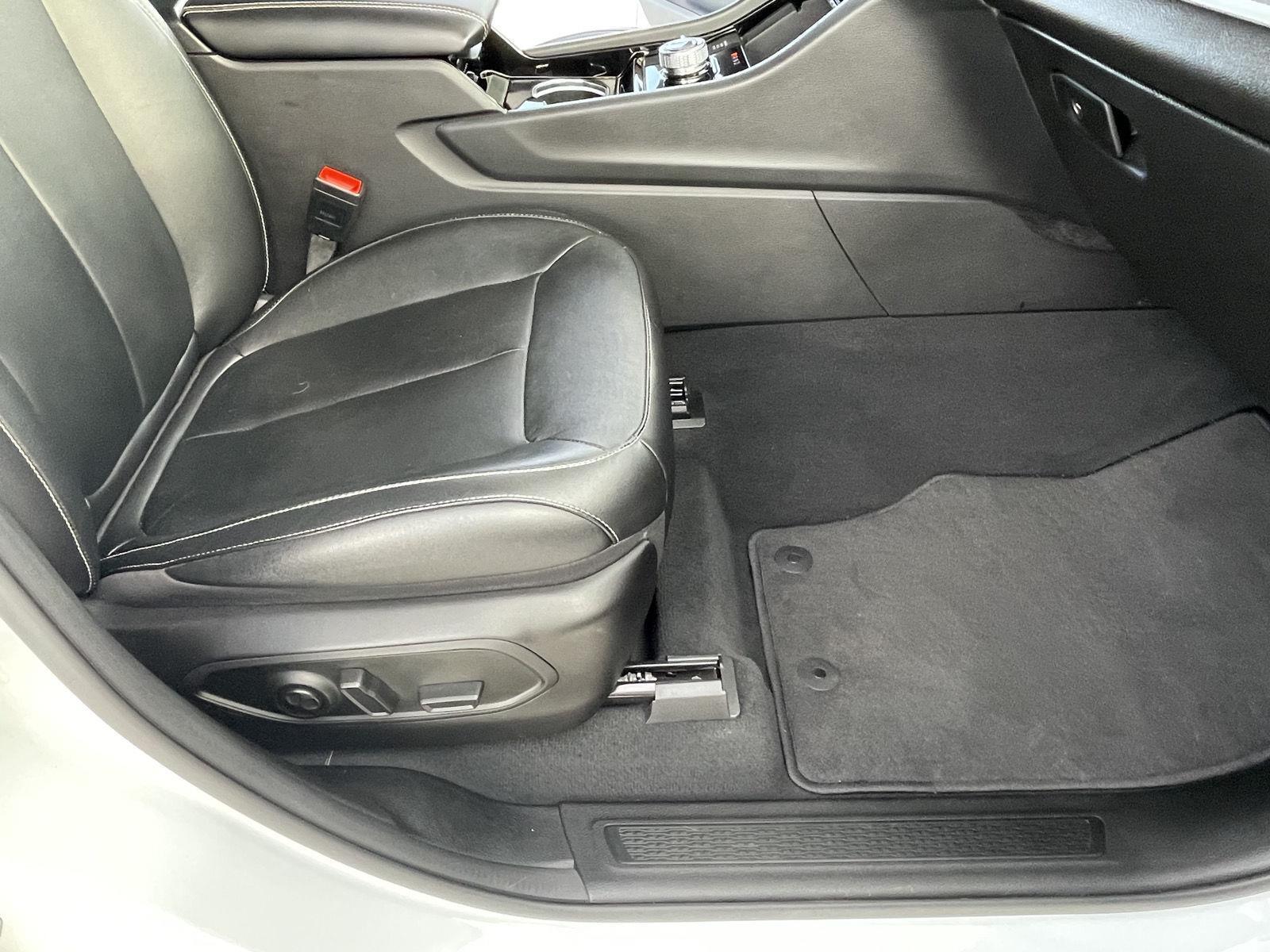 Used 2023 Jeep Grand Cherokee L for sale in Grand Island NE