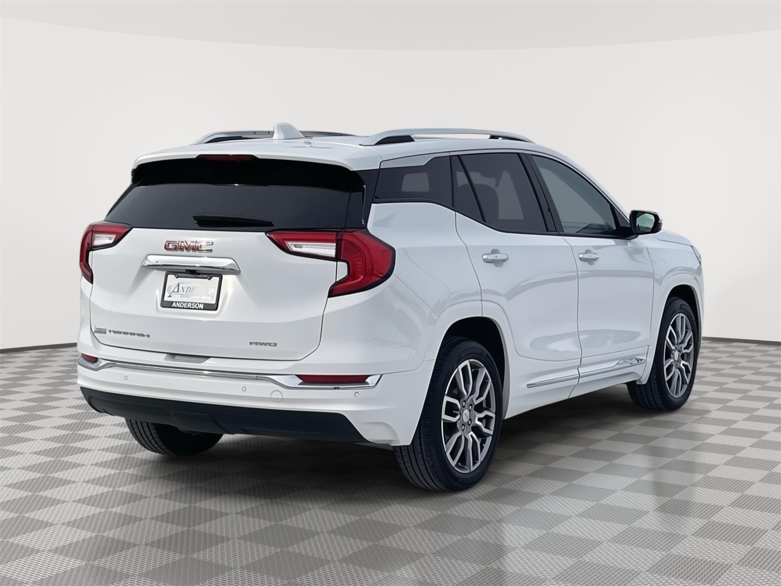 Used 2024 GMC Terrain Denali SUV/Crossover for sale in Grand Island NE