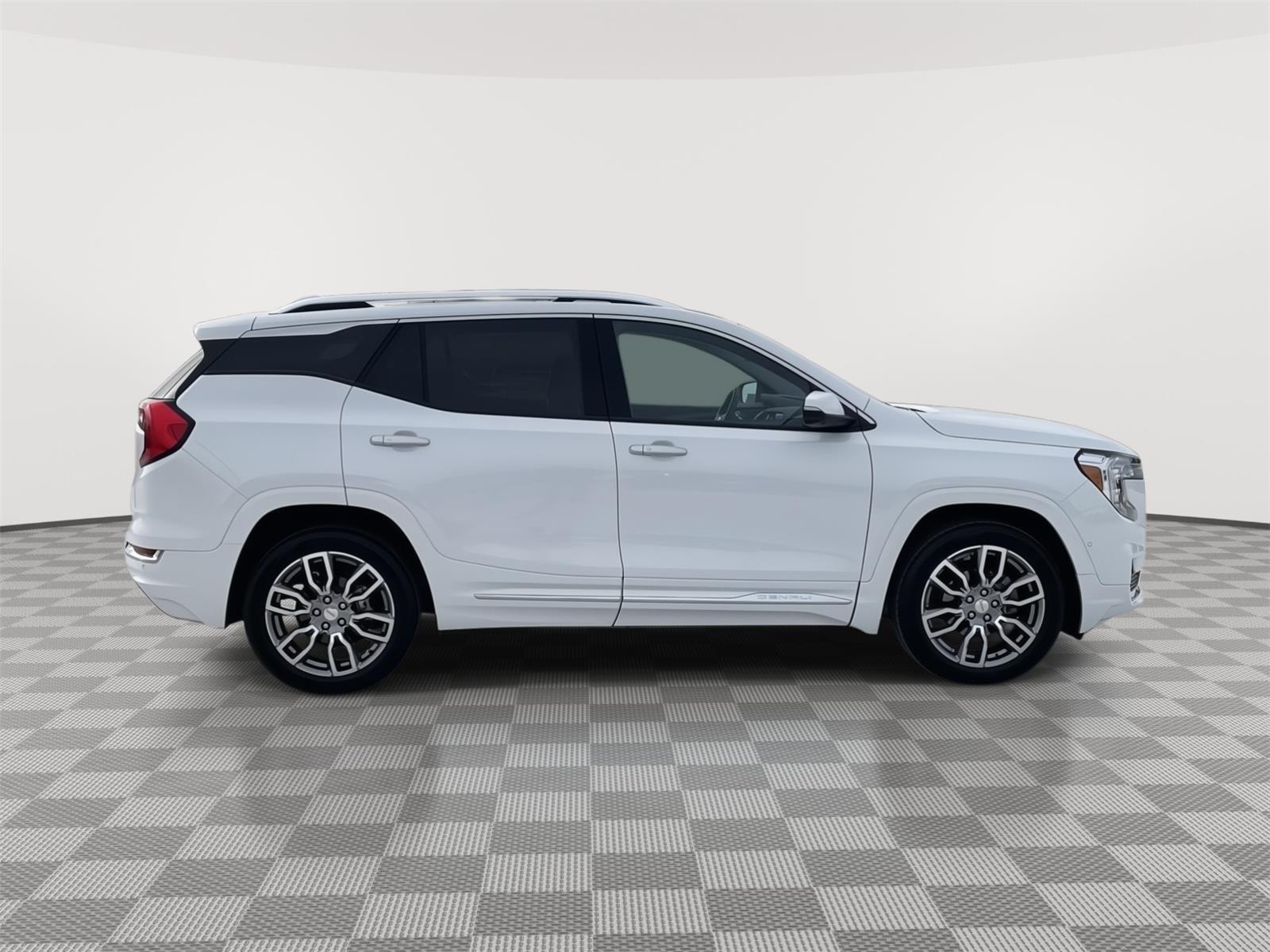 Used 2024 GMC Terrain Denali SUV/Crossover for sale in Grand Island NE